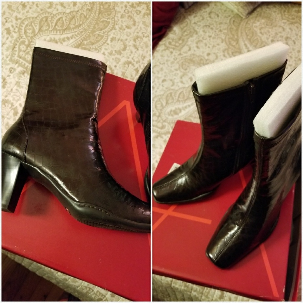 Aerosols Patent leather ankle boots